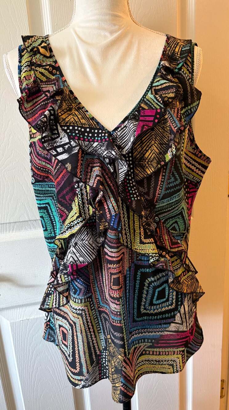 Spense Sleeveless Ruffle Front Geometric Print Blouse